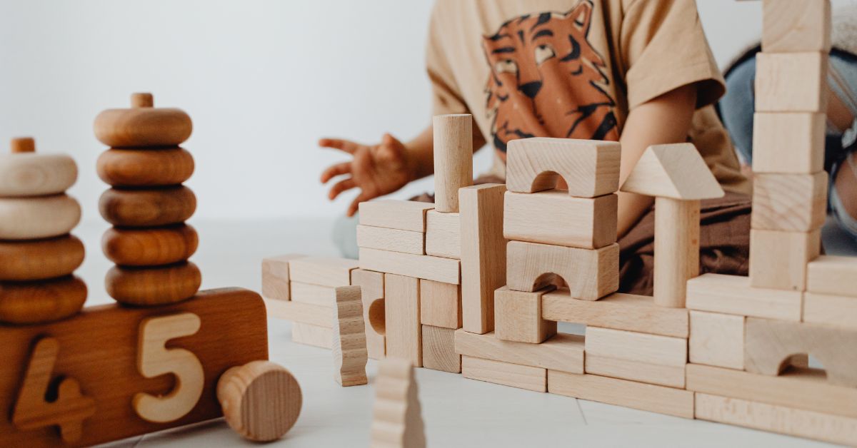 The Ultimate Guide to Choosing Safe and Engaging Toys & Games for Kids